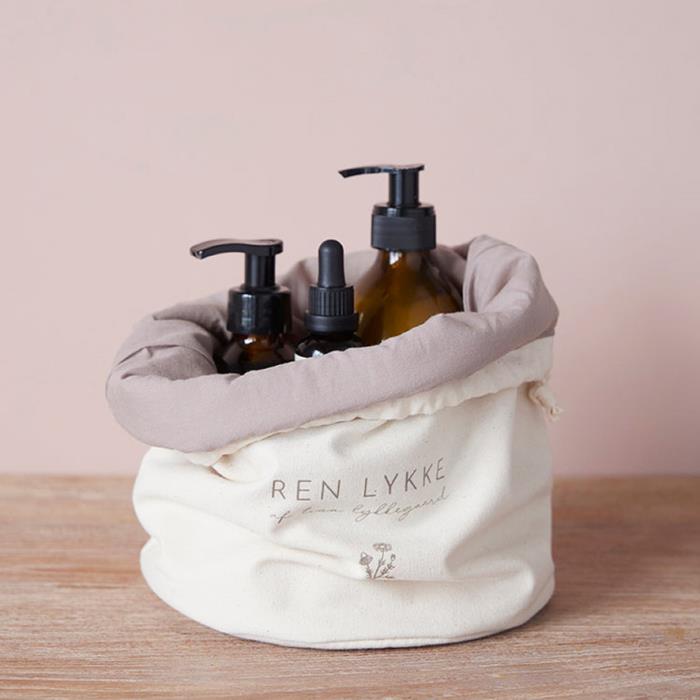 Naturally Carried: Conzept Internationals Line of Organic Solutions for Ren Lykke